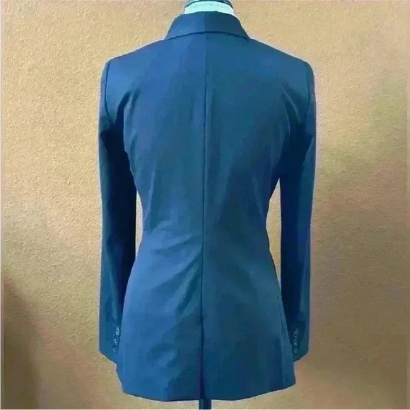 Lafayette 148 Navy Shawl Collar Single Button
Blazer Women's Size 6 EUC! - Picture 2 of 5
